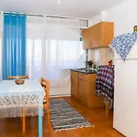 Tony's * Alinda (Leros)