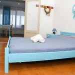 Tony's * Alinda (Leros)