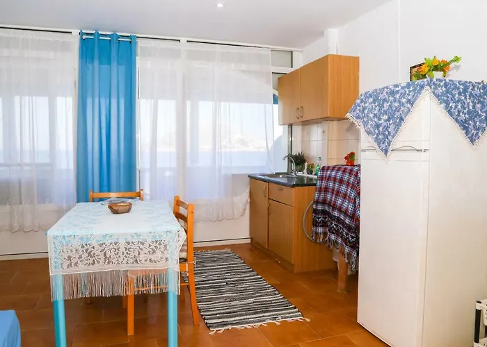 Tony's * Alinda (Leros)