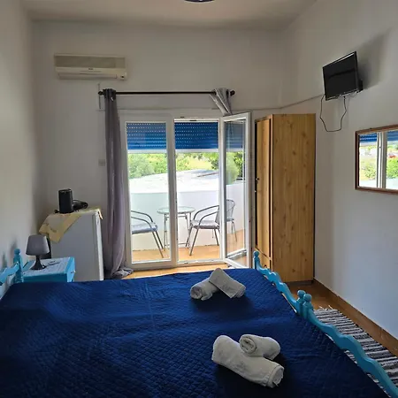 Tony's Apartmán Alinda (Leros)