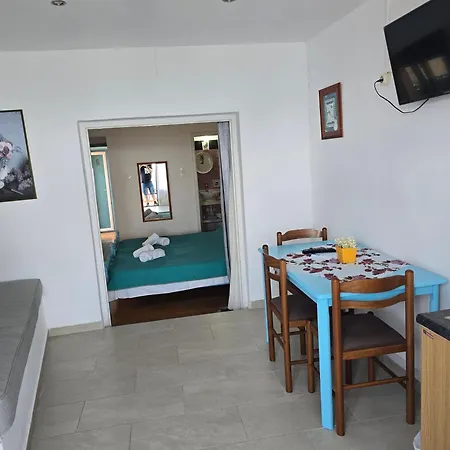 Tony's Alinda (Leros)