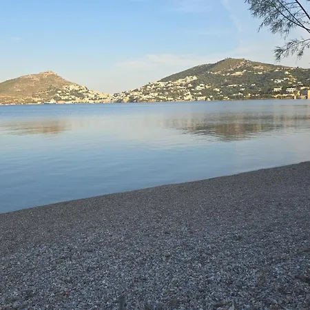 Tony's Apartmán Alinda (Leros)