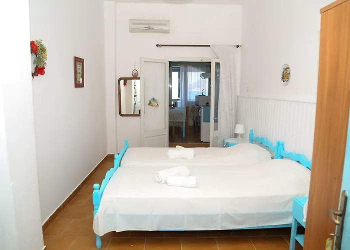 Tony's * أليندا